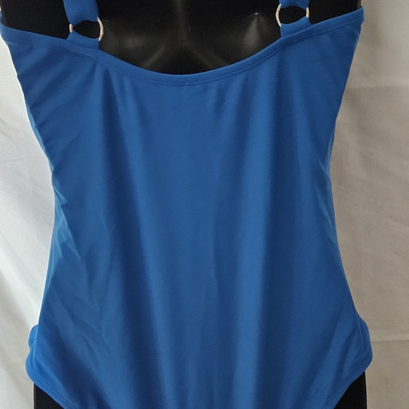 Cupshe Blue Floral One-Piece Swimsuit - Picture 2 of 2